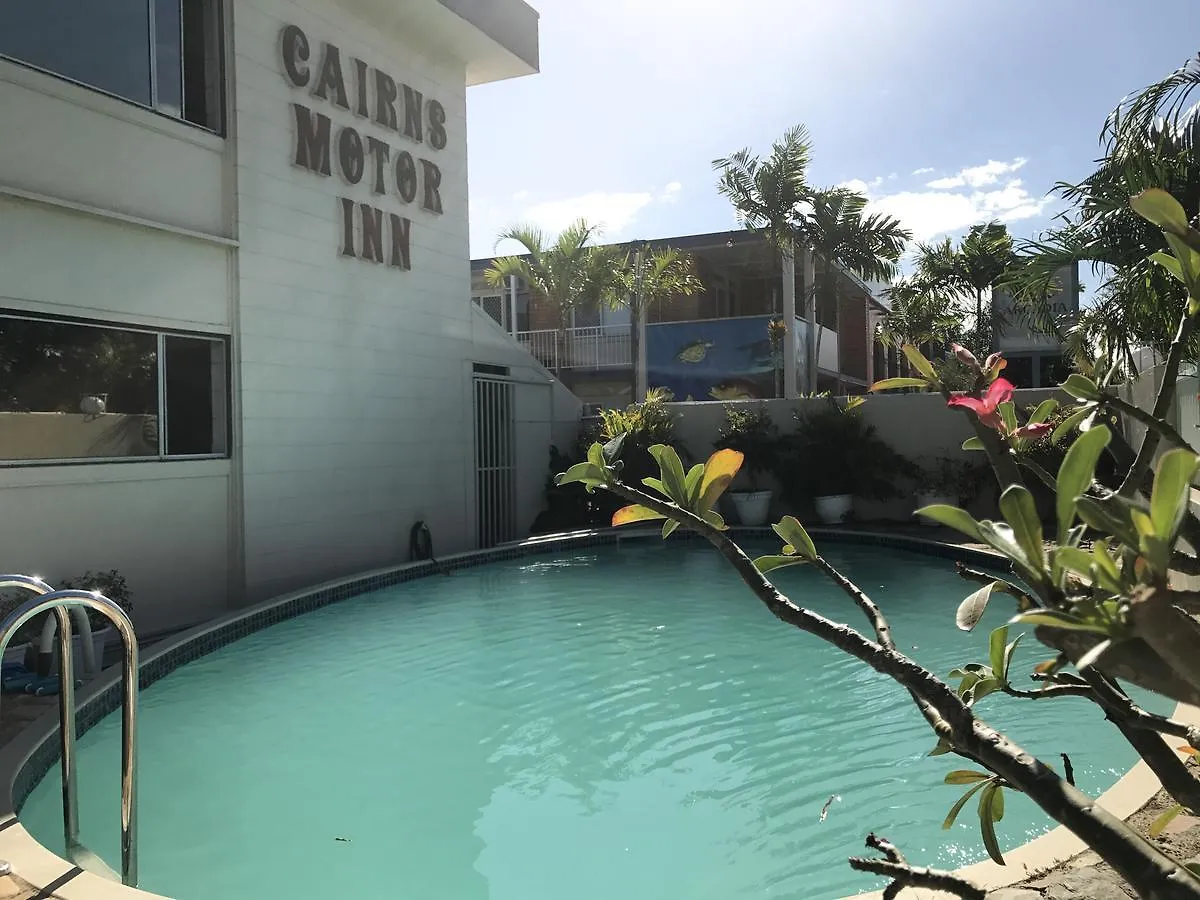 Cairns Motor Inn 3*,